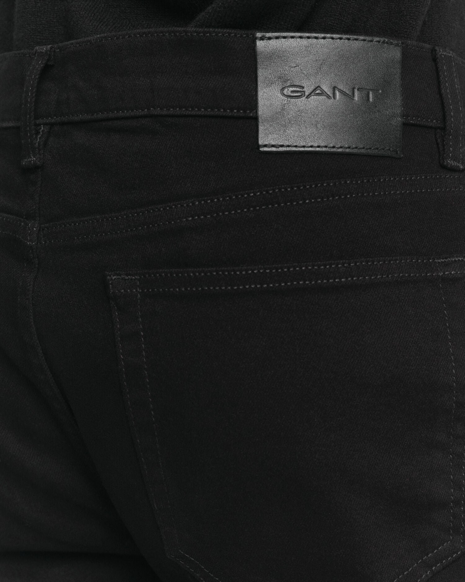 Regular Fit Stay Black Jeans